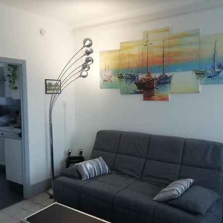 Pegase Meuble 3*** Daire Fourchambault Dış mekan fotoğraf