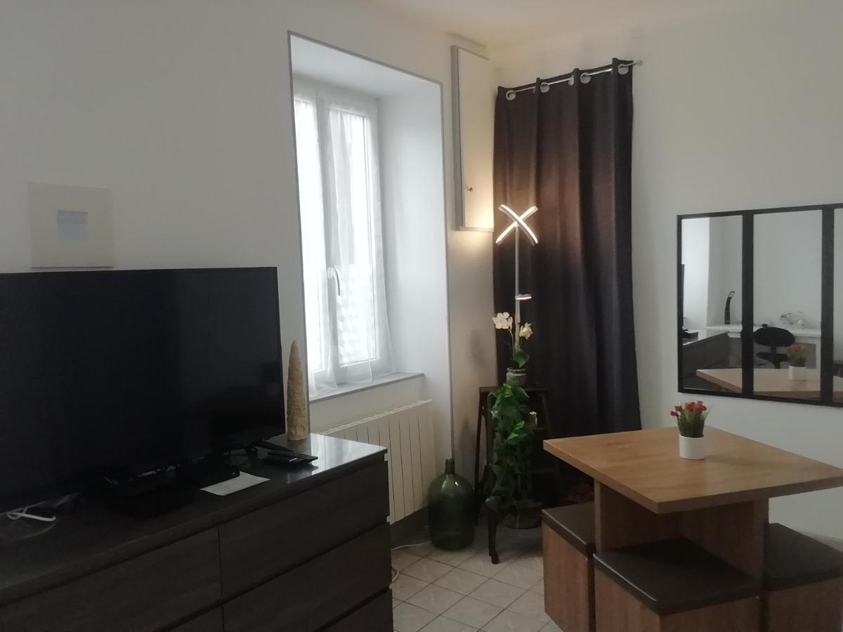Pegase Meuble 3*** Daire Fourchambault Dış mekan fotoğraf